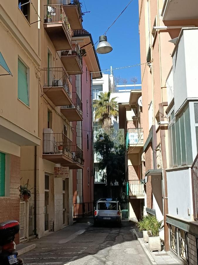 Residenza Topazio Сан-Бенедетто-дель-Тронто Екстер'єр фото