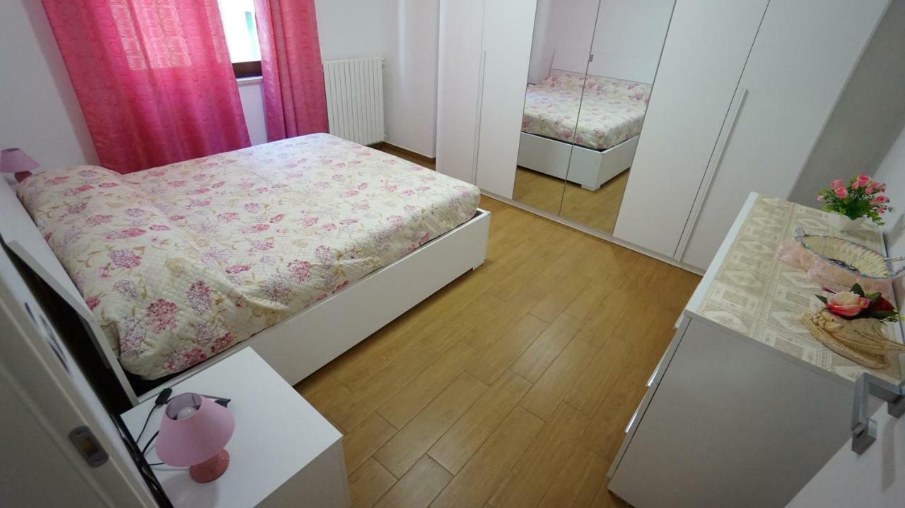 Residenza Topazio Сан-Бенедетто-дель-Тронто Екстер'єр фото